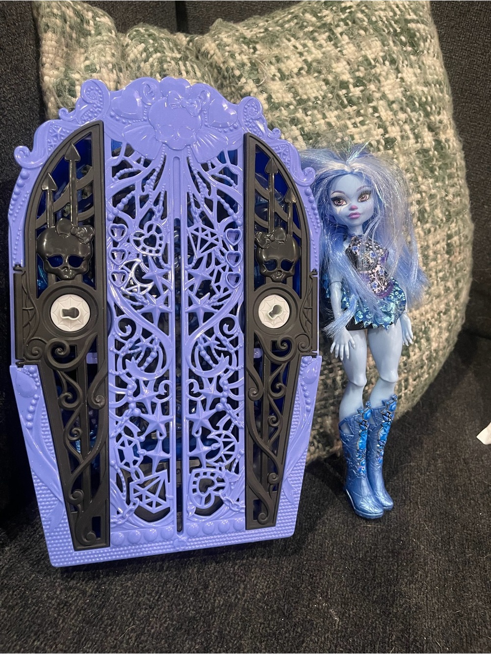 monster high Abby Bominable skullimates playset